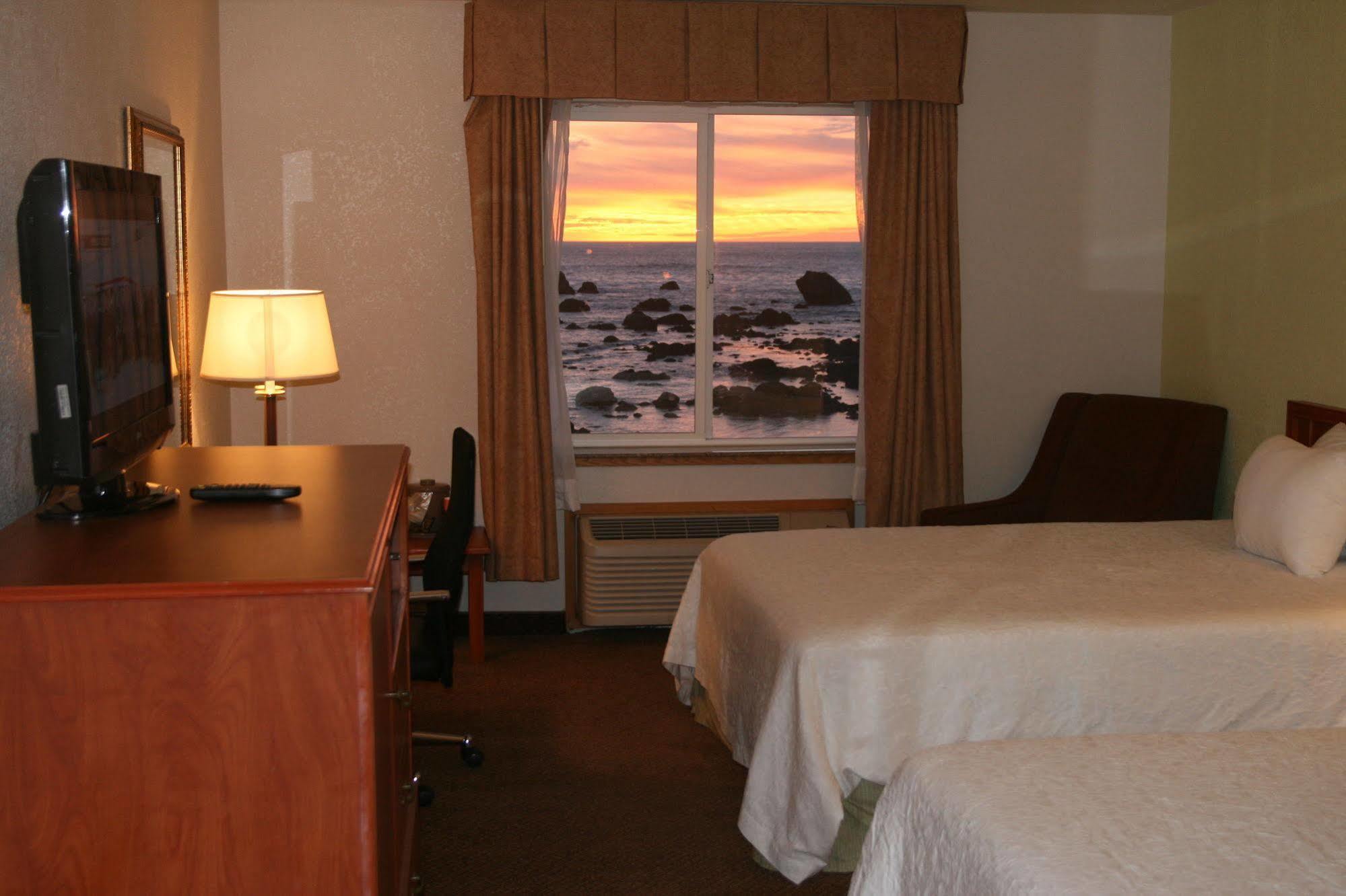 Oceanfront Lodge Crescent City Exterior foto